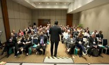 Síndicos e administradores condominiais de Joinville e região recebem homenagem durante Simpósio e Jantar Festivo